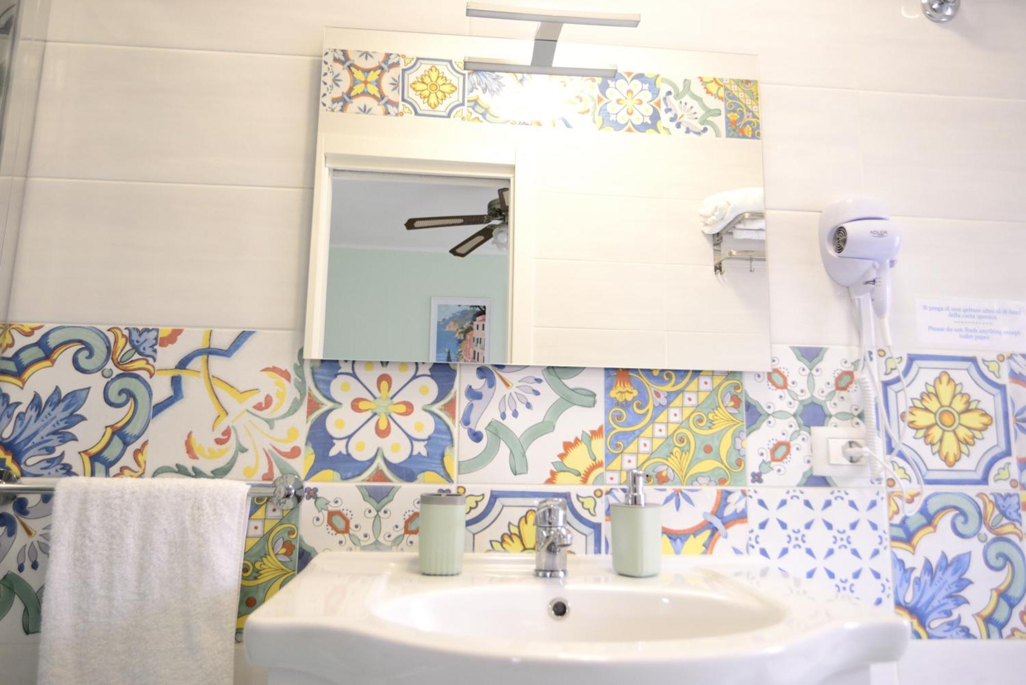 Malusi B&B Napoli Bagian luar foto